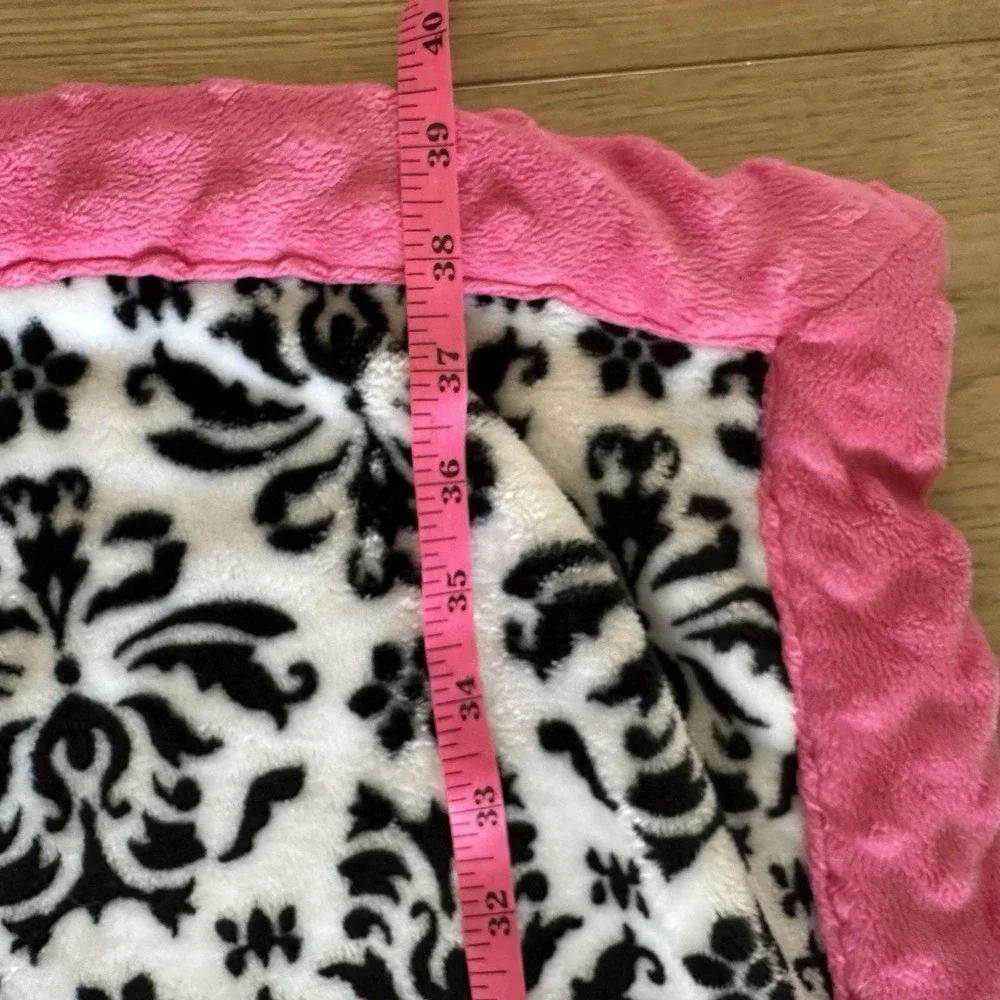 Okie Dokie Damask‎ Baby Blanket Black White Hot Pink Minky Dot Trim Edge 30x40